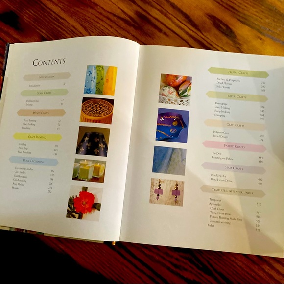 The Michaels Book of Arts and Crafts. 528 pages! - Picture 3 of 5